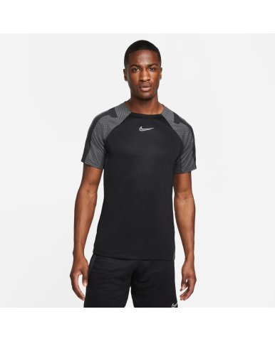 NIKE DRI-FIT STRIKE