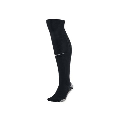 NIKE GRIP STRIKE
